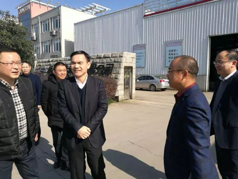 Østavinden kommer tilbake med våren og sender blomster på grenene mine --- Begynnelsesnotater for nyttår 2018